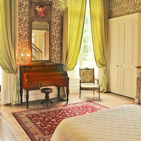 Chateau De Fleury La Foret Bed & Breakfast Igoville Exterior foto
