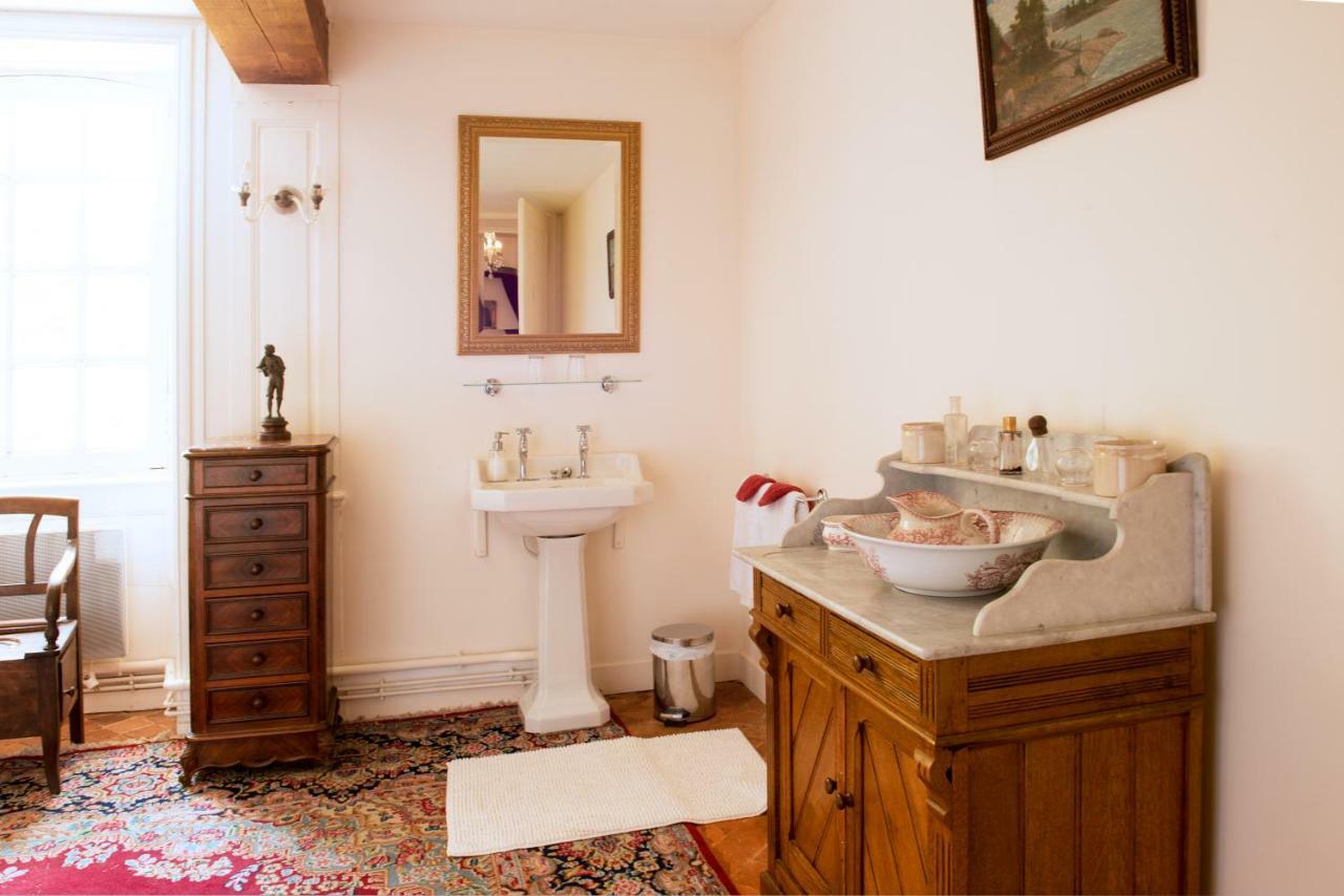 Chateau De Fleury La Foret Bed & Breakfast Igoville Exterior foto